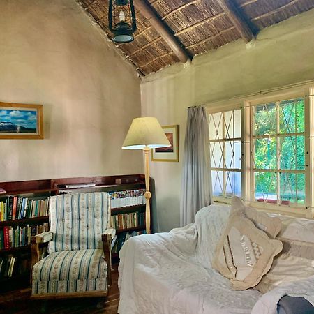 Back O' The Moon Holiday Cottage Hogsback Extérieur photo