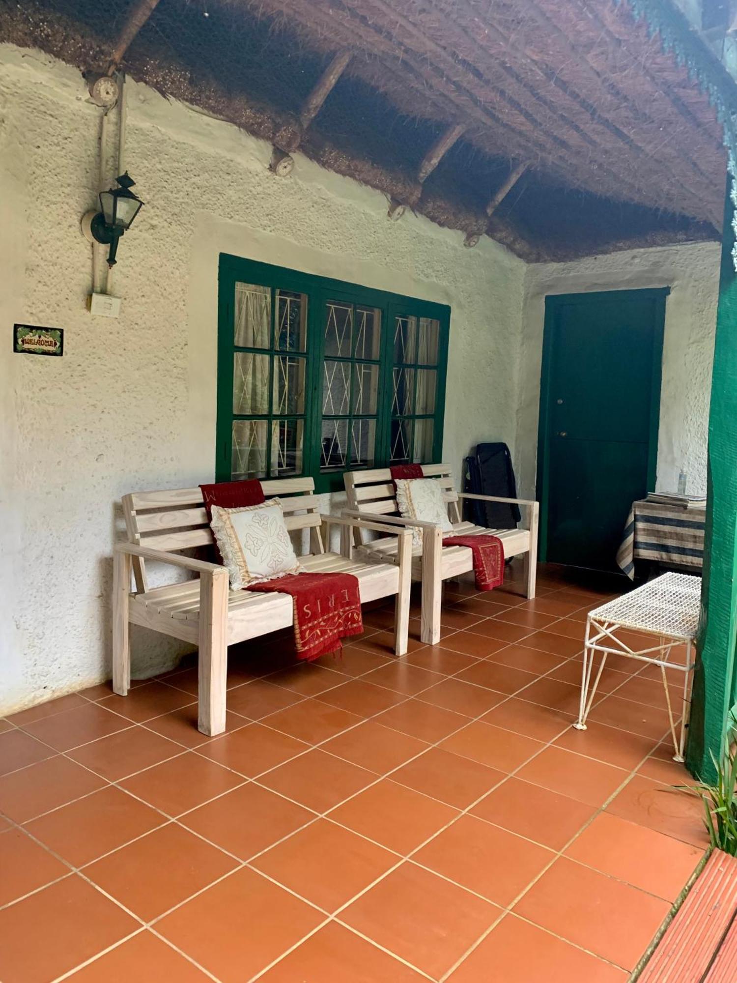 Back O' The Moon Holiday Cottage Hogsback Extérieur photo